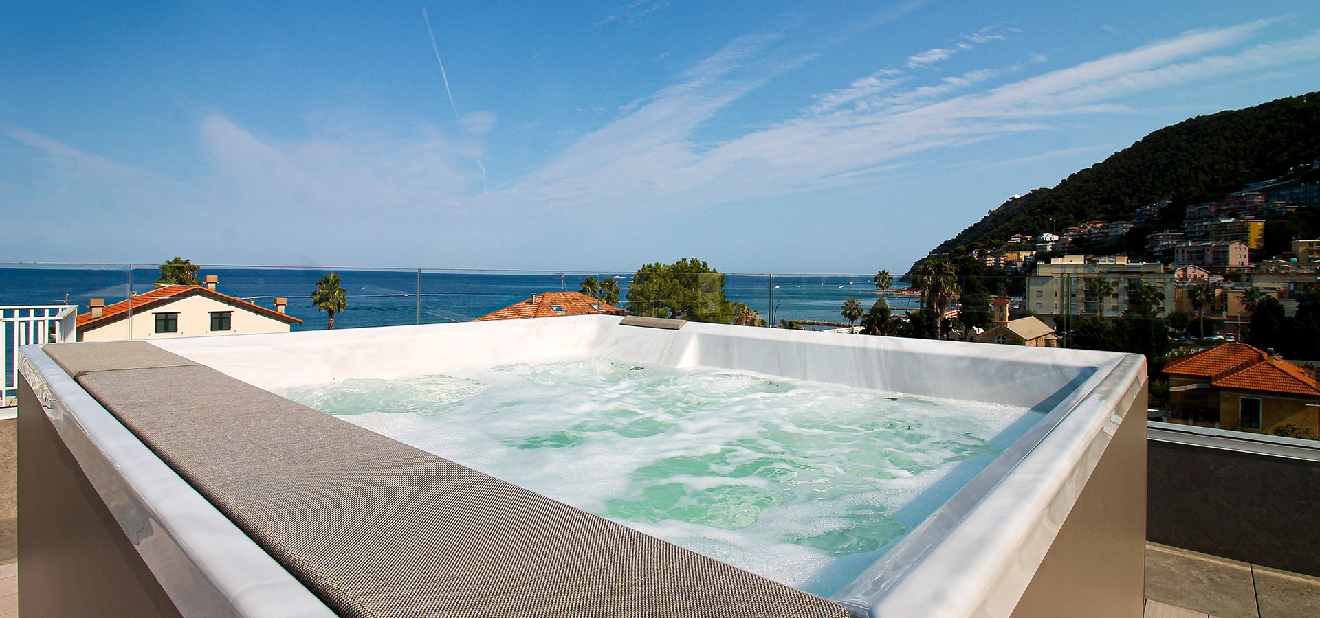 rooftop & spa